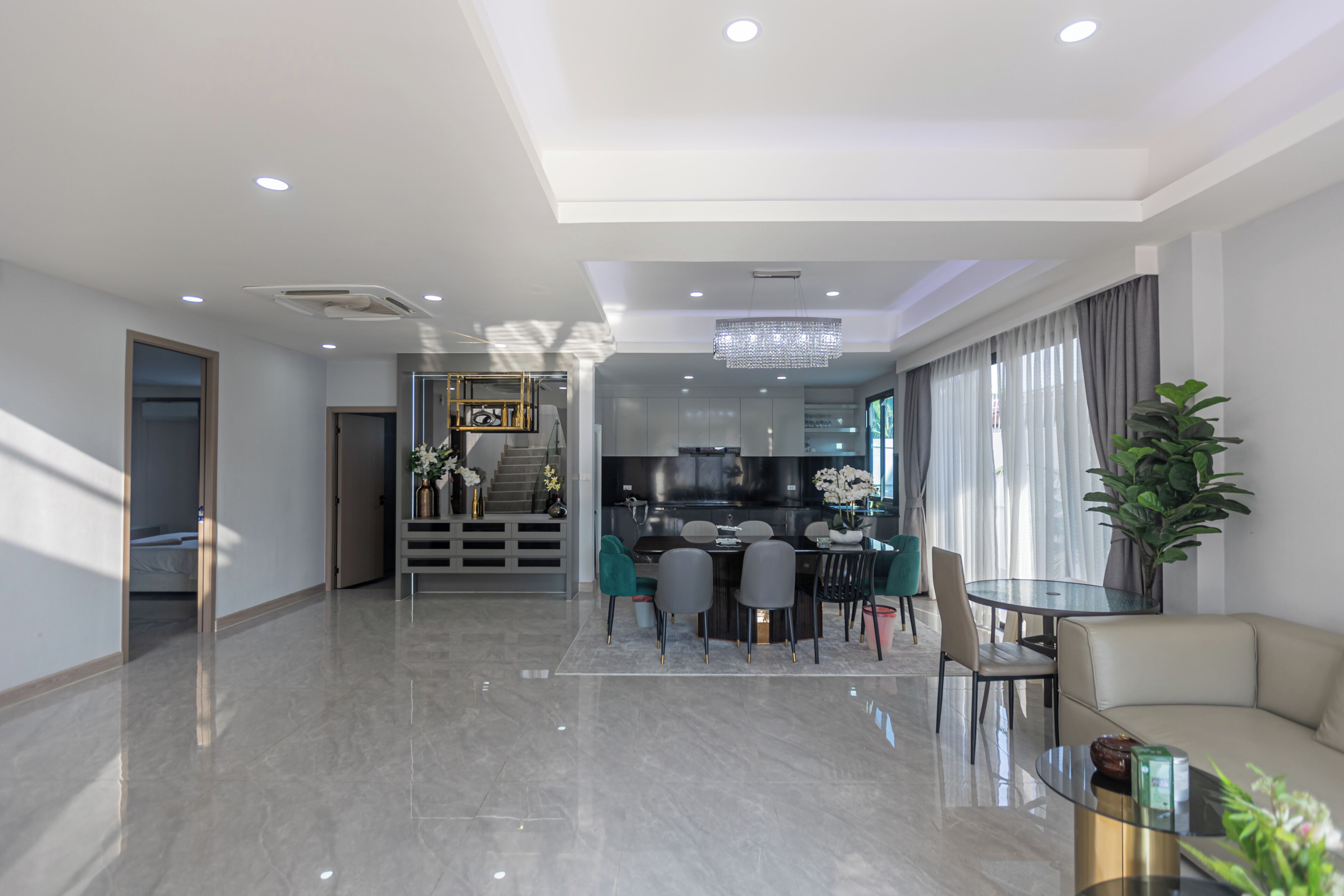 Spacious 5-bedroom House In Charming Muang Pattaya C25 - Pattaya