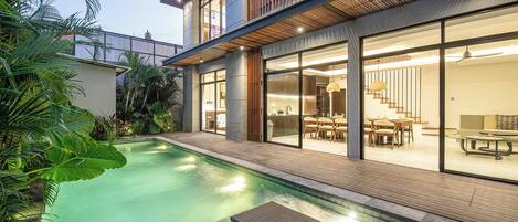 Villa (5 Bedrooms) | Exterior
