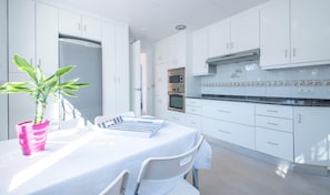 Dining - Villa Playa del Sur 12P - Capafonts, Tarragona (Capafonts)