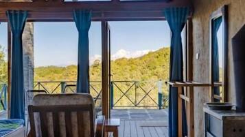 Chambre Double, patio, vue montagne | Intérieur