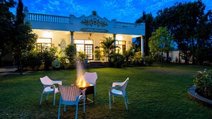 Property grounds - Alaya stays Haven Villa 3BHK with Pool (Bhankrota)