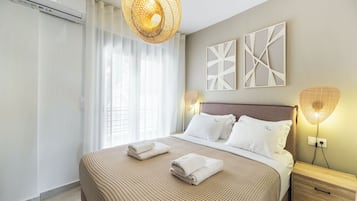Superior Duplex, Sea View | Iron/ironing board, free WiFi