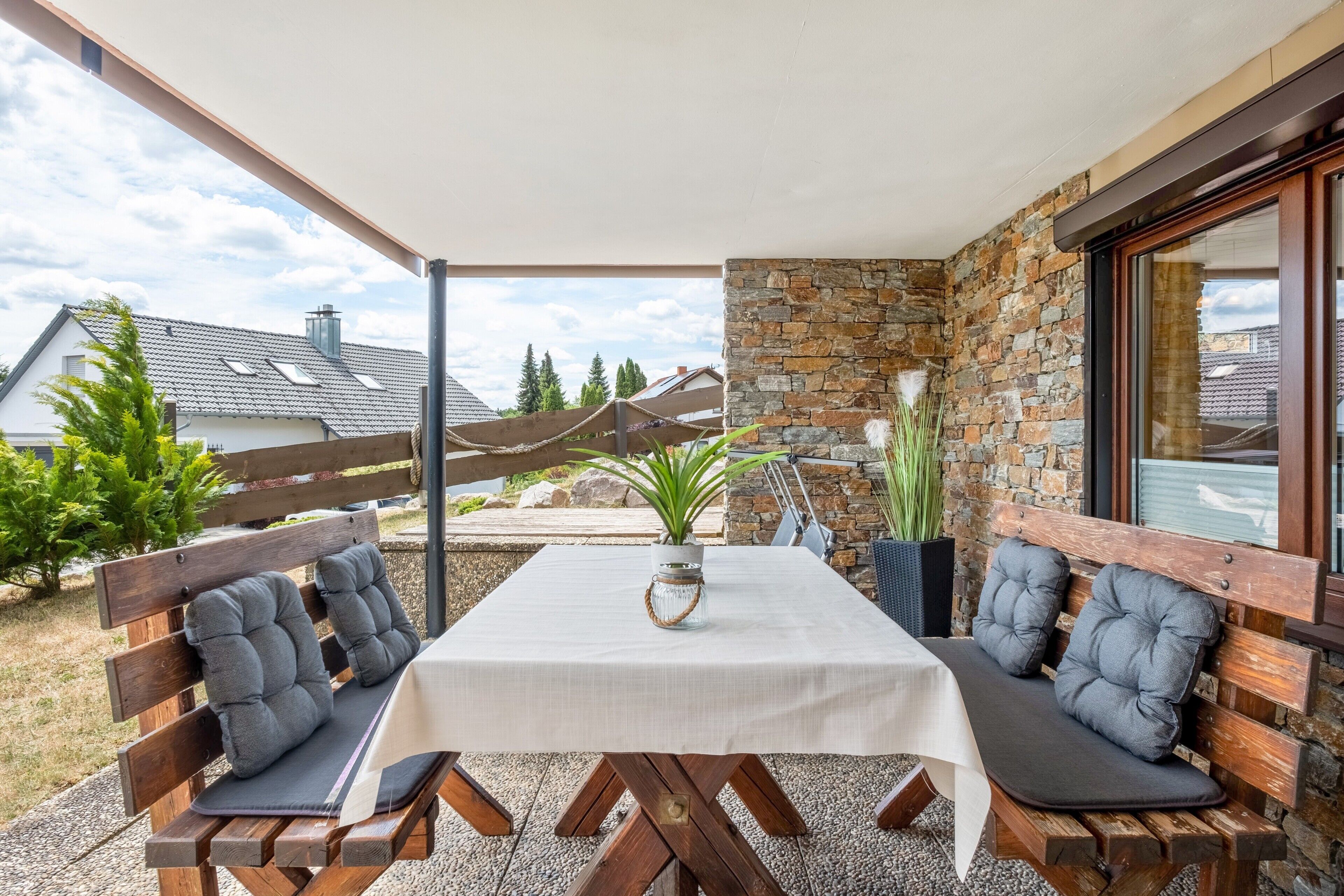 Outdoor dining