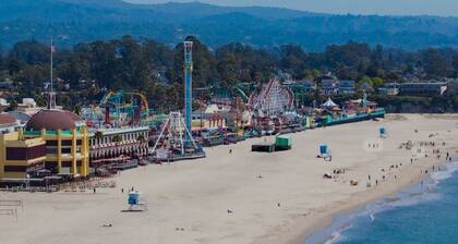 charming 1 bed-private bath great location by Beach, Pier, Boardwalk-fast WiFi-8