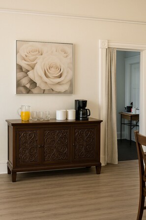 Interior - charming 1 bed-private bath great location by Beach, Pier, Boardwalk-fast WiFi-8 (Santa Cruz)