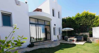 Cozy 1-bedroom house in charming Muğla with AC comfort