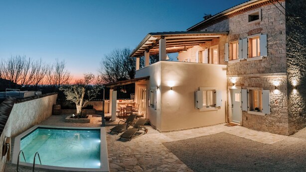A two-story stone house with a swimming pool, outdoor seating, and a covered patio. - Istrian Villa Beatrice Near Pula (Vodnjan)