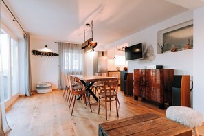 Villa – standard, 3 soverom, 2 bad (Istrian Villa Beatrice near Pula) | Spiseområde