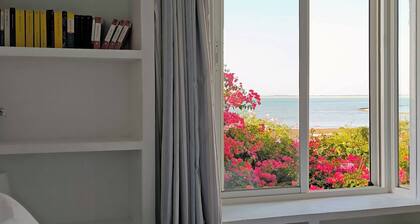 Spinola Beachfront Bungalows -La Magnolia- Apartment-bungalow at the beachfront