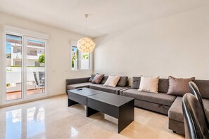 Apartment (3 Bedrooms) | Interior - Vr1b - Golfside Escape Near Estepona (Estepona)