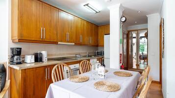 In-room dining