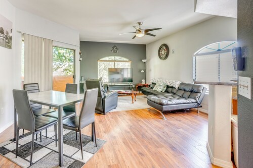 Condo Near Stadiums, Westgate Shops & Hospitals!