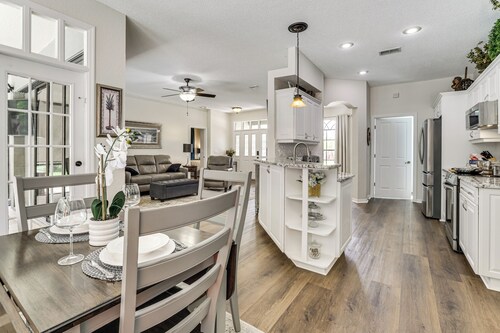 Weeki Wachee Retreat: Heated Pool and Fenced Yard