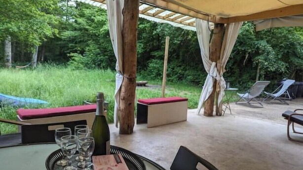 Unclassified image, 1 of 116, button - Isolated house nature parties allowed 24/24 (Grand Est)