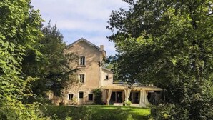 Unclassified image, 3 of 116, button - Isolated house nature parties allowed 24/24 (Grand Est)