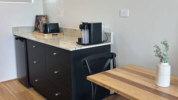 Luxury Cabin, Valley View | Dining
