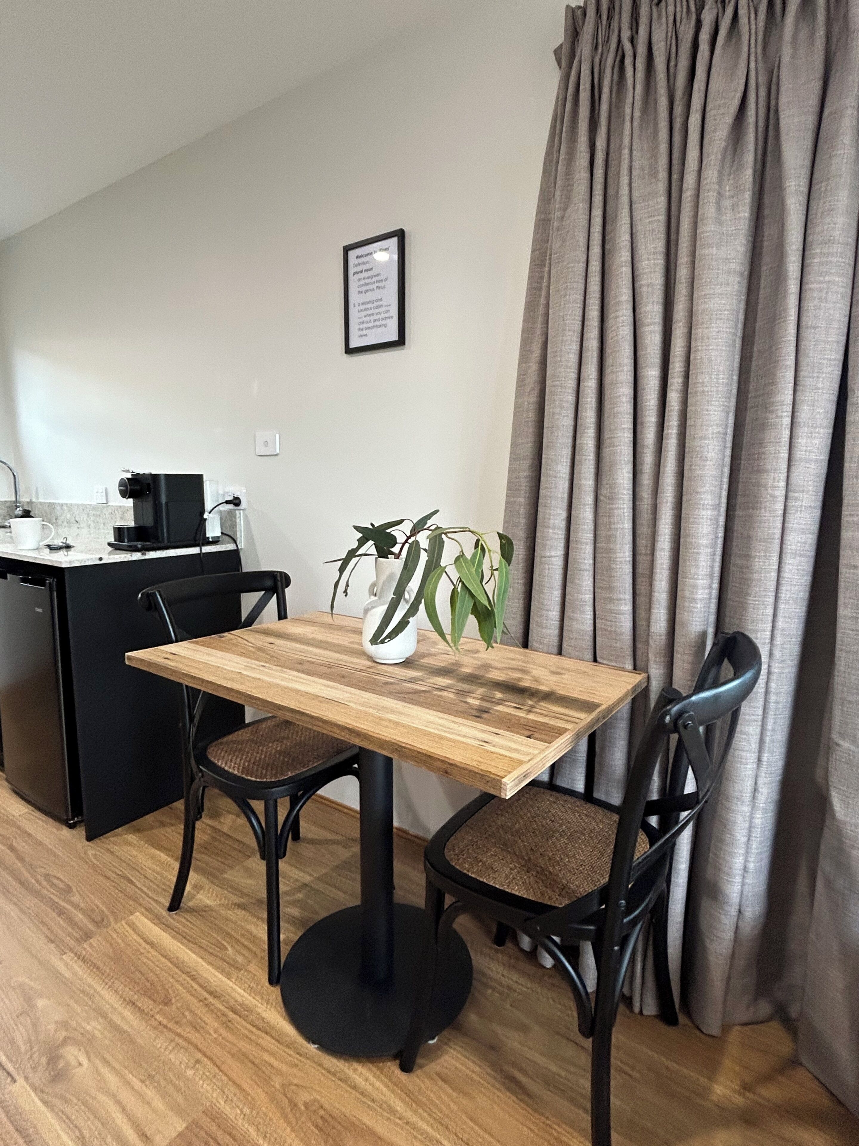 Luxury Cabin, Valley View | Dining