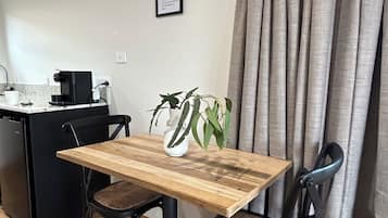 Luxury Cabin, Valley View | Dining