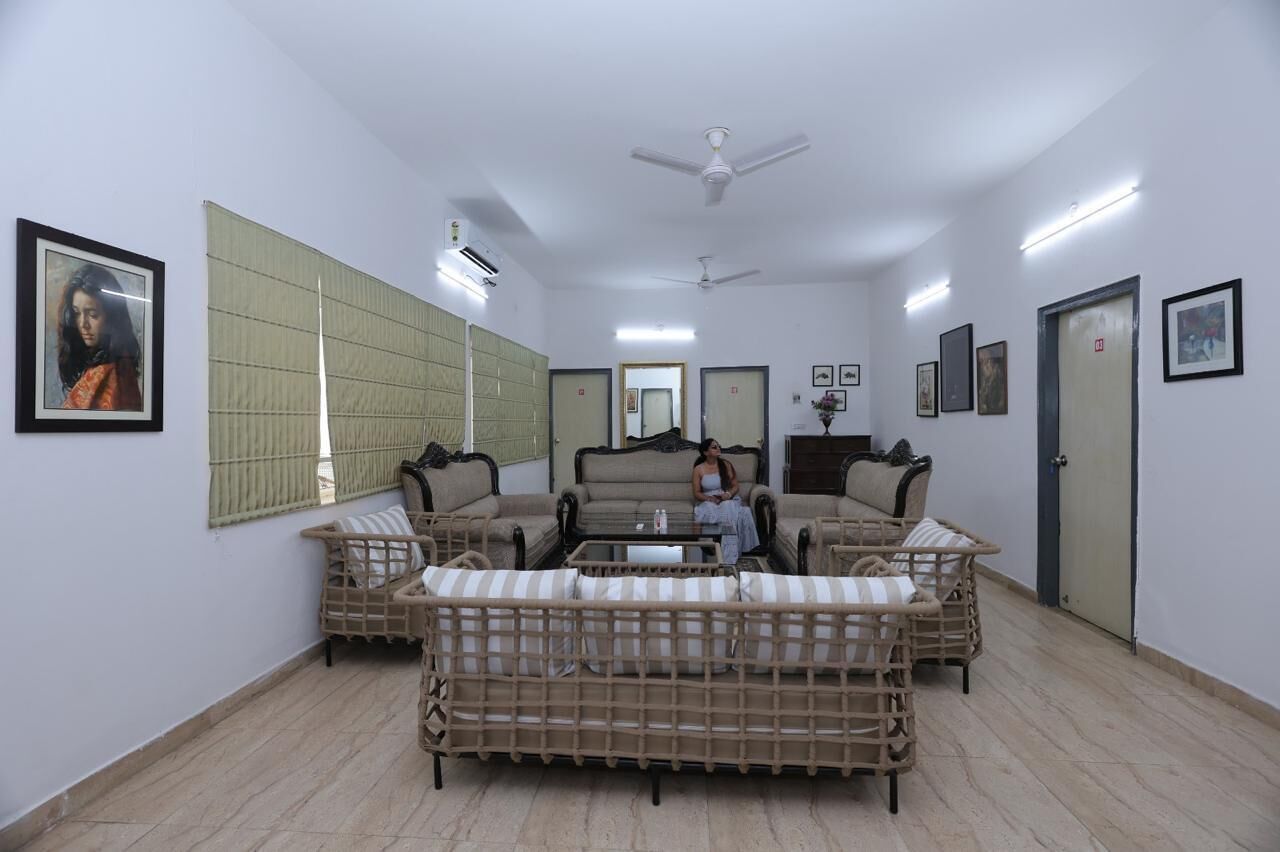 Superior Double Room, Garden View | Living area