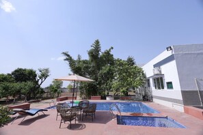 Utomhuspool