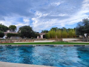 Pool - Vrbo Property (Lorgues)