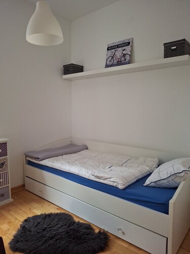 Quaint 2-bedroom apartment with AC in lively Beograd