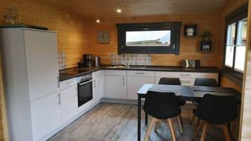 Kühlschrank, Ofen, Herdplatte, Geschirrspüler