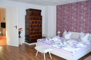 Room - Holiday apartment with 1 bedroom (Dierhagen OT Dändorf)
