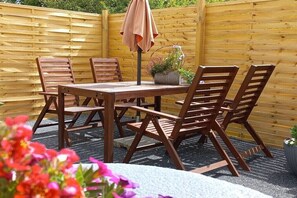 Outdoor dining - Holiday apartment with 1 bedroom (Dierhagen OT Dändorf)
