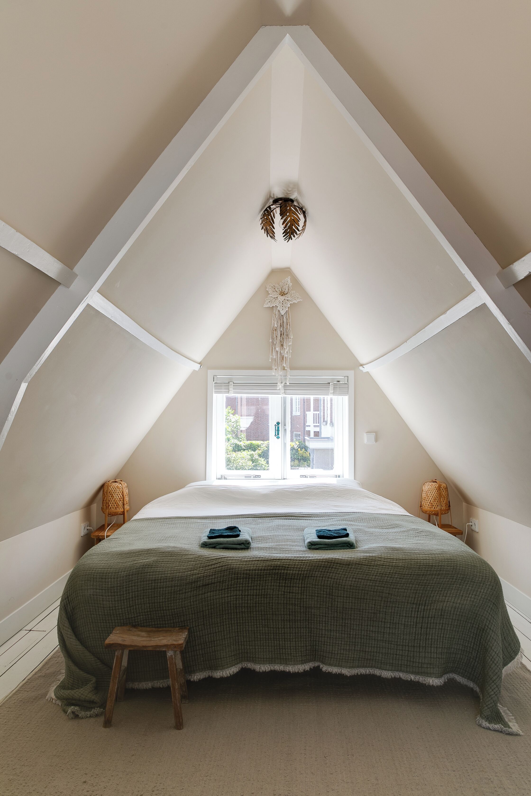 2 slaapkamers, een strijkplank/strijkijzer, wifi, beddengoed