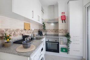 Fridge, microwave, oven, stovetop - Apartment 'Casa Zavage' with Private Terrace, Wi-Fi and Air Conditioning (Cabanas)