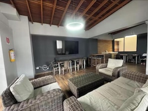 Living area - Urban chic Medellin+Shared Jacuzzi (medellin)