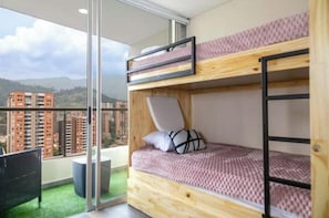 Iron/ironing board, WiFi, bed sheets - Beautiful apartment with city view (medellin)