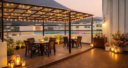 Hill View Comforts-Foot hills of Chamundi Hills. Pet-Friendly!