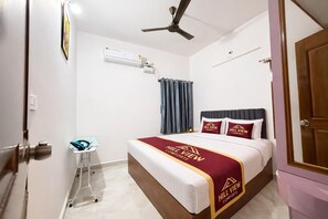 Room - Hill View Comforts-Foot hills of Chamundi Hills. Pet-Friendly! (Mysuru)
