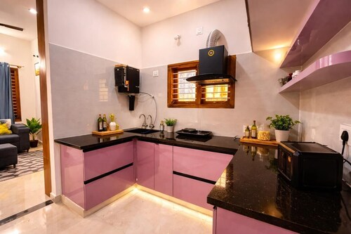 Hill View Comforts-Foot hills of Chamundi Hills. Pet-Friendly!