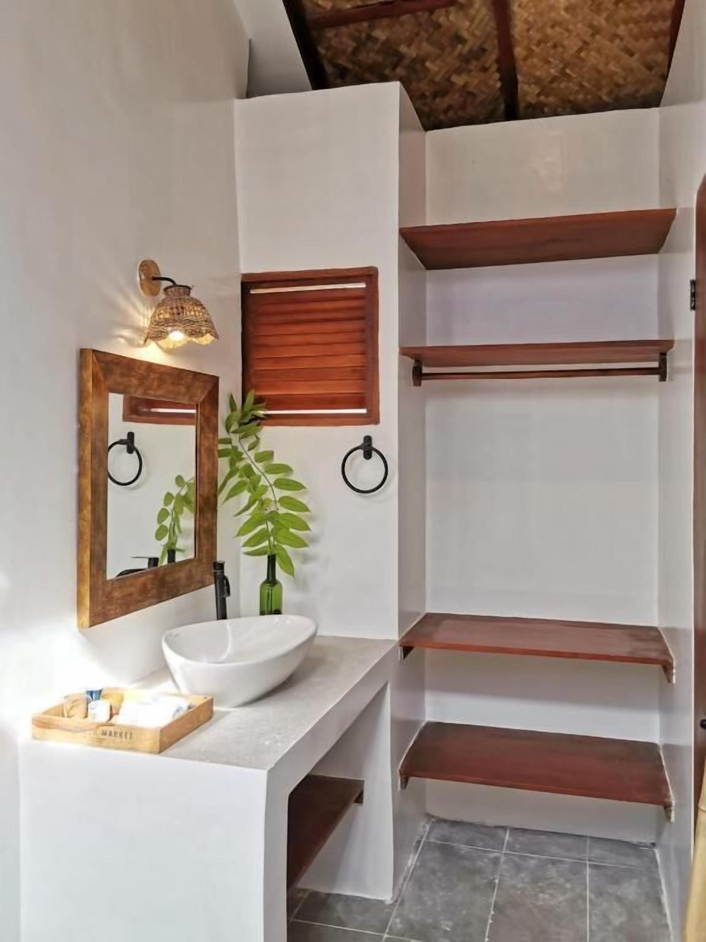 Baño | Ducha, secador de pelo, toallas y jabón