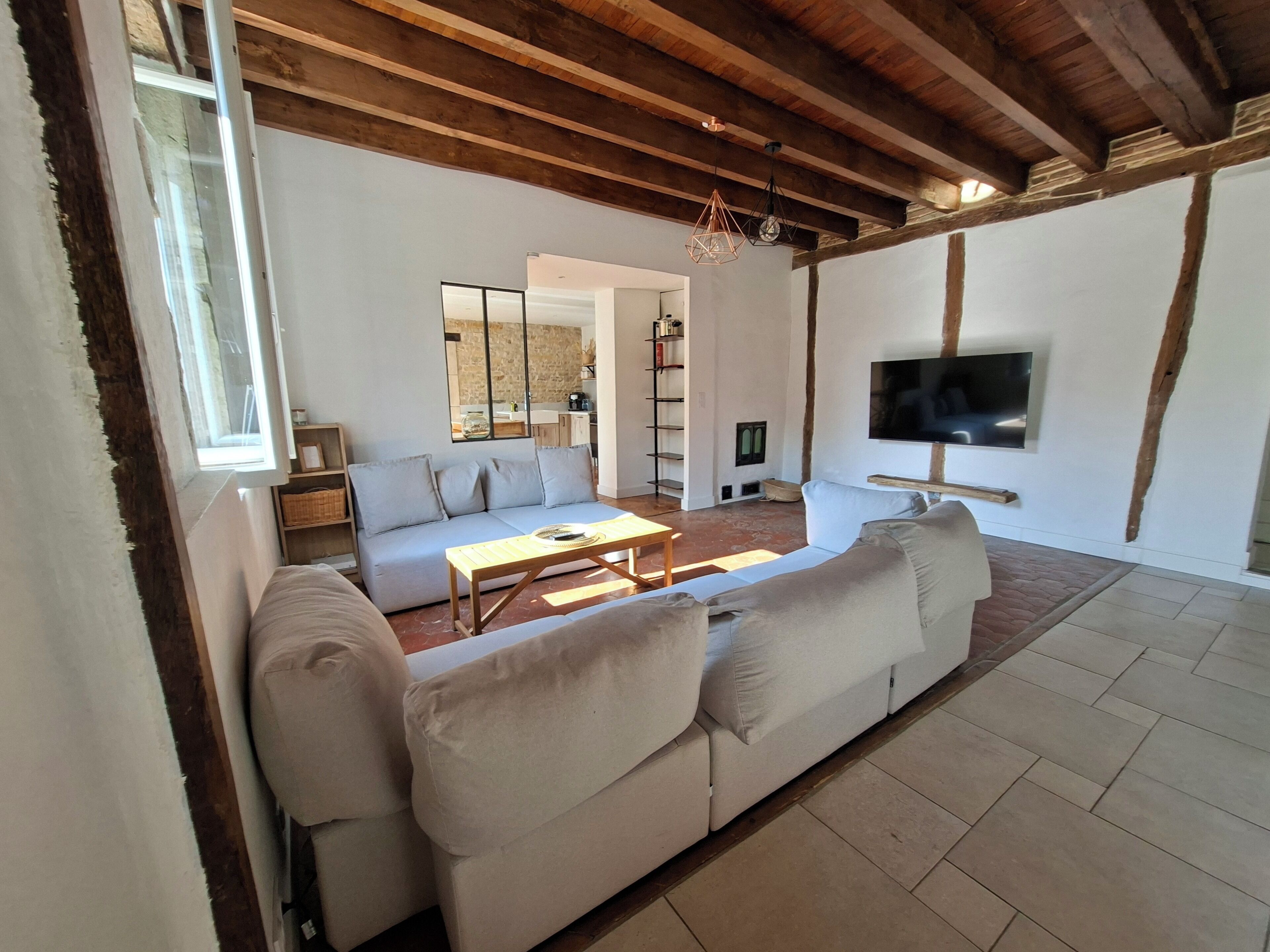 Smart TV, fireplace, foosball, table tennis