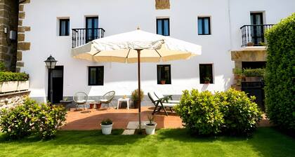 Family Villa Uitzenea with Garden, Near San Sebastián and Pamplona
