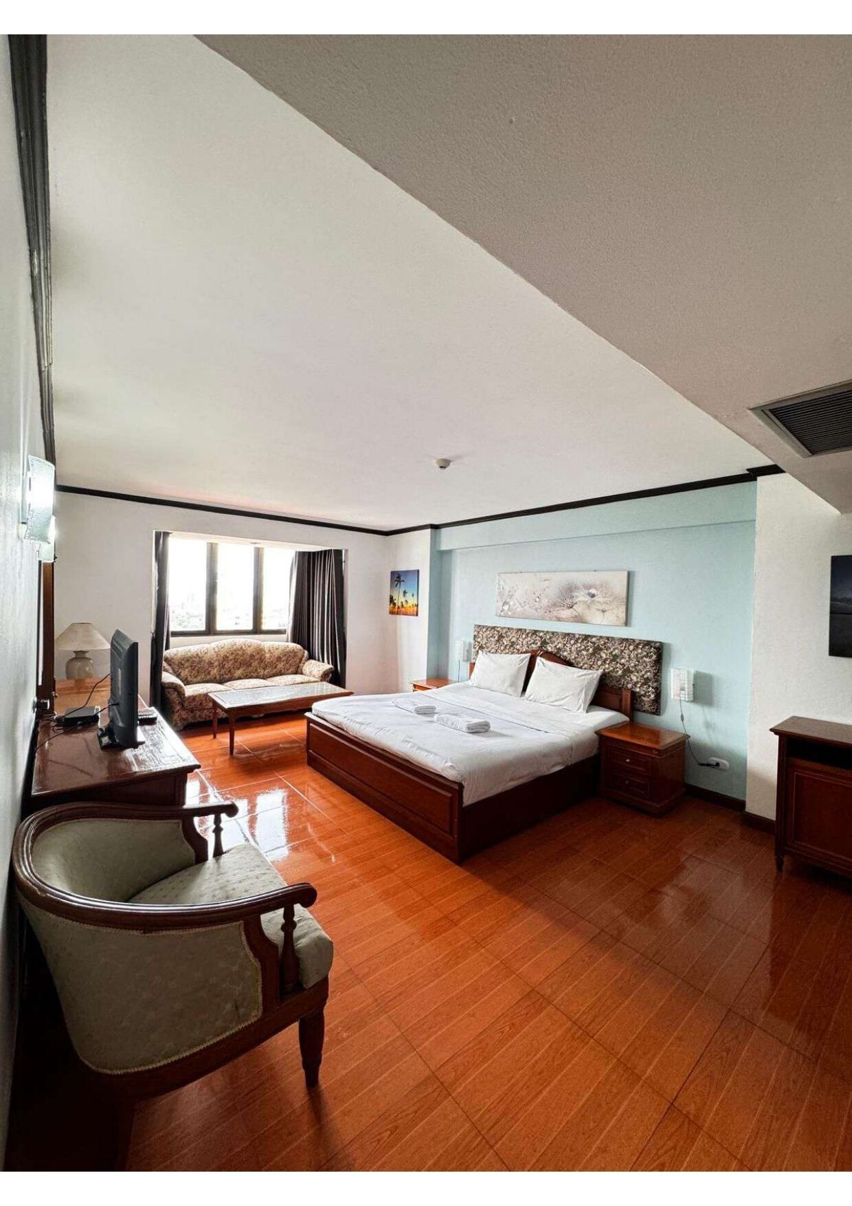 Executive Suite
