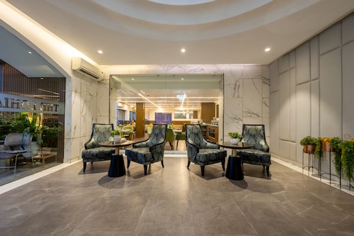 The Lohias Premium - Delhi IGI Airport