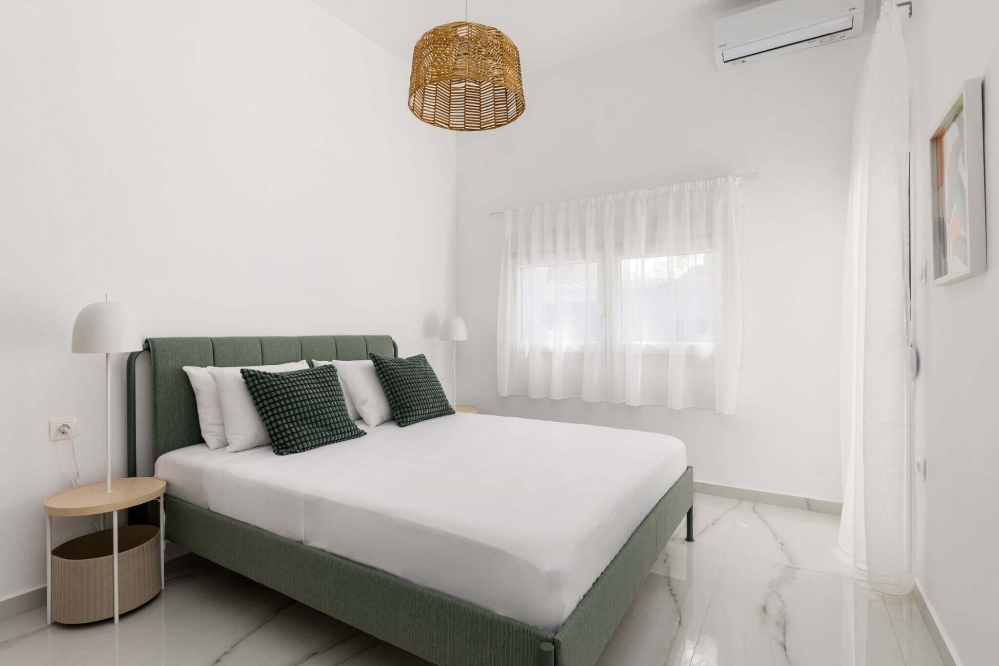 Apartamento conforto, 2 quartos, varanda | Cortinas blackout, quartos à prova de som, ferros/tábuas de passar roupa