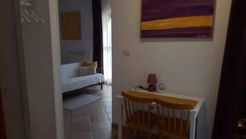 Studio Standard, balcon, vue jardin