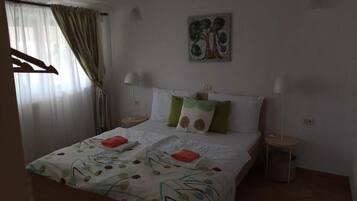 Apartamento, sacada, vista para o jardim | Wi-Fi de cortesia