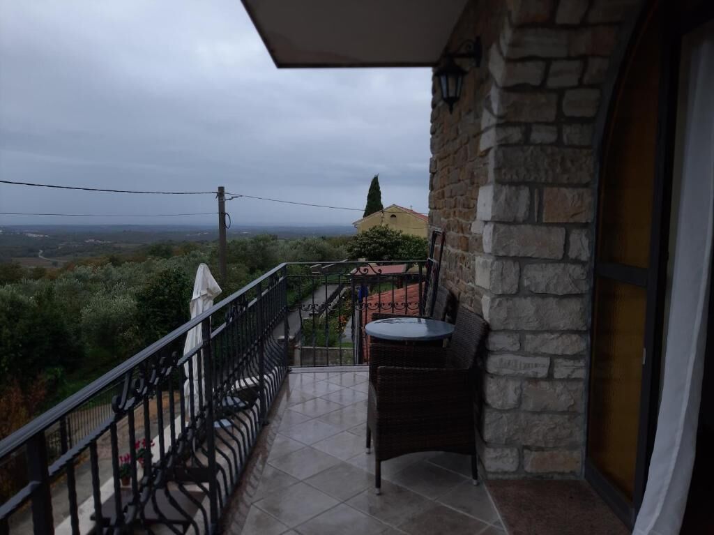 Classic Studio, Balcony, Garden View | Terrace/patio