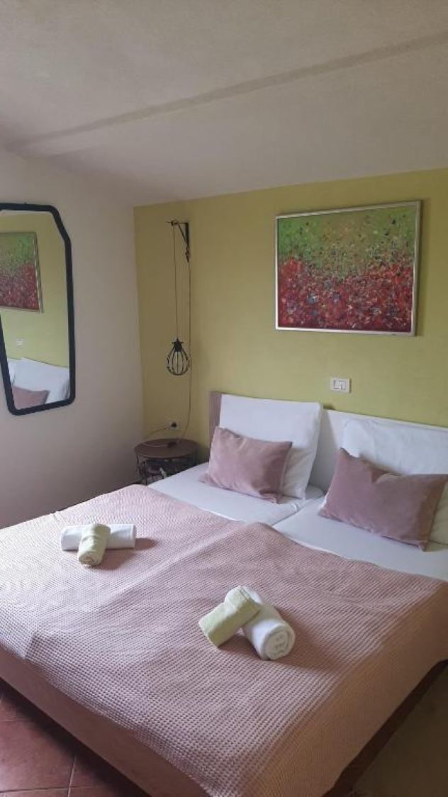Estúdio econômico, sacada, vista para o jardim | Wi-Fi de cortesia