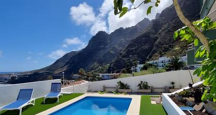 Family villa Green House - Private pool - Garden - Tenerife North Bajamar