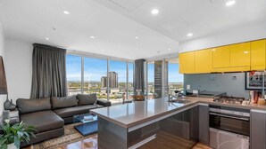 Private kitchen - Adelaide Central Skyline Panoramic Suite One (Adelaide)