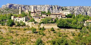 Point of interest - Bed and Breakfast 'La Ruelle' with Shared Terrace and Wi-Fi (Bargème)