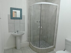 Bathroom - Eagles Nest Bed & Breakfast (Eshowe)